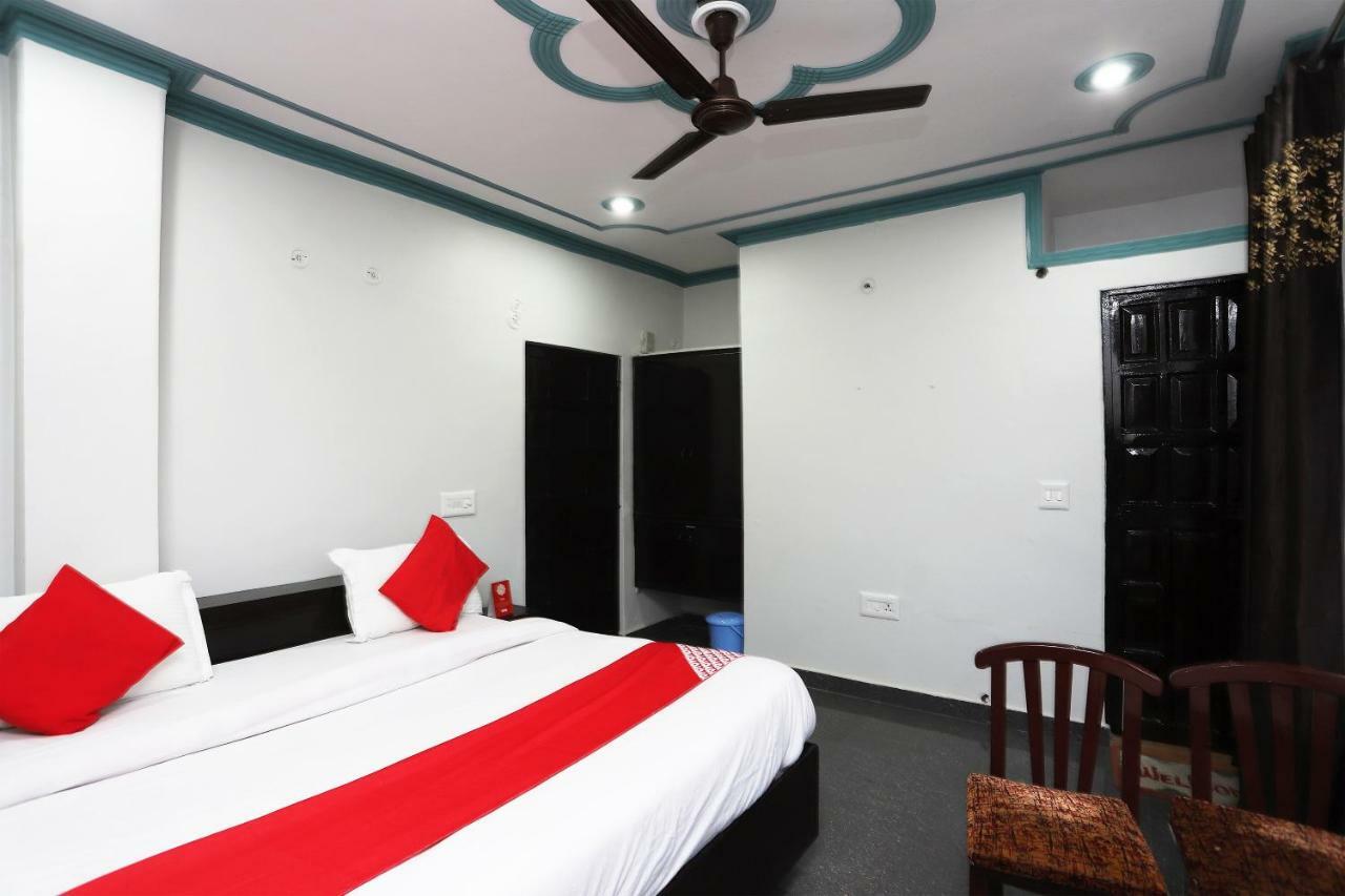Oyo 43694 Hotel Hillson Pauri Eksteriør bilde