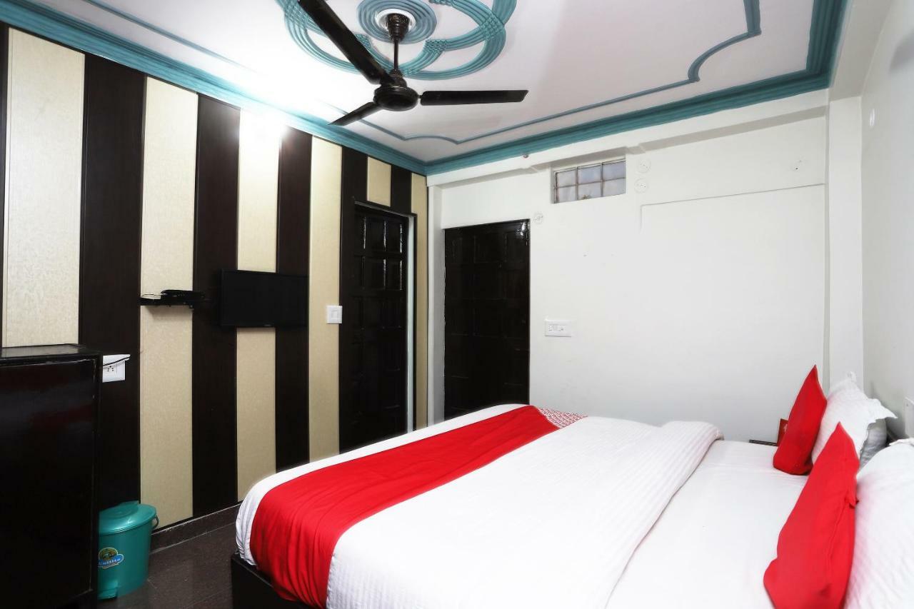 Oyo 43694 Hotel Hillson Pauri Eksteriør bilde
